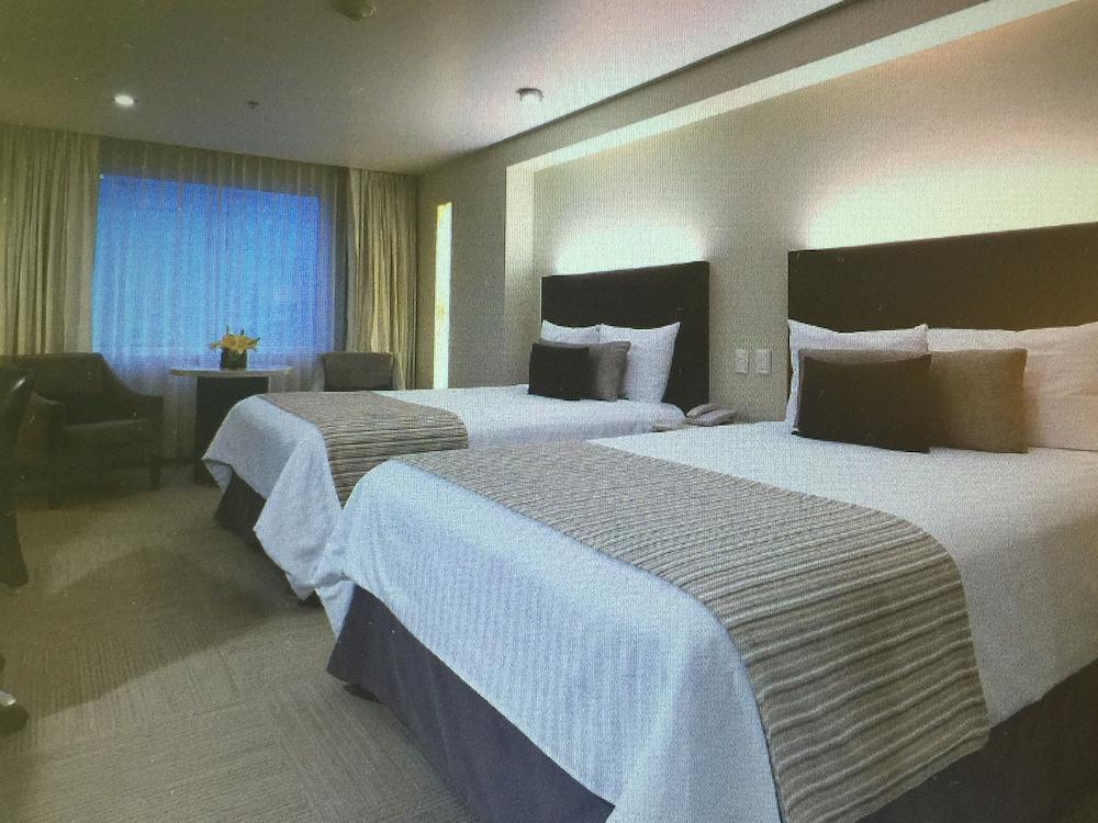 Emporio Reforma Hotell Mexico City Exteriör bild A room at the hotel