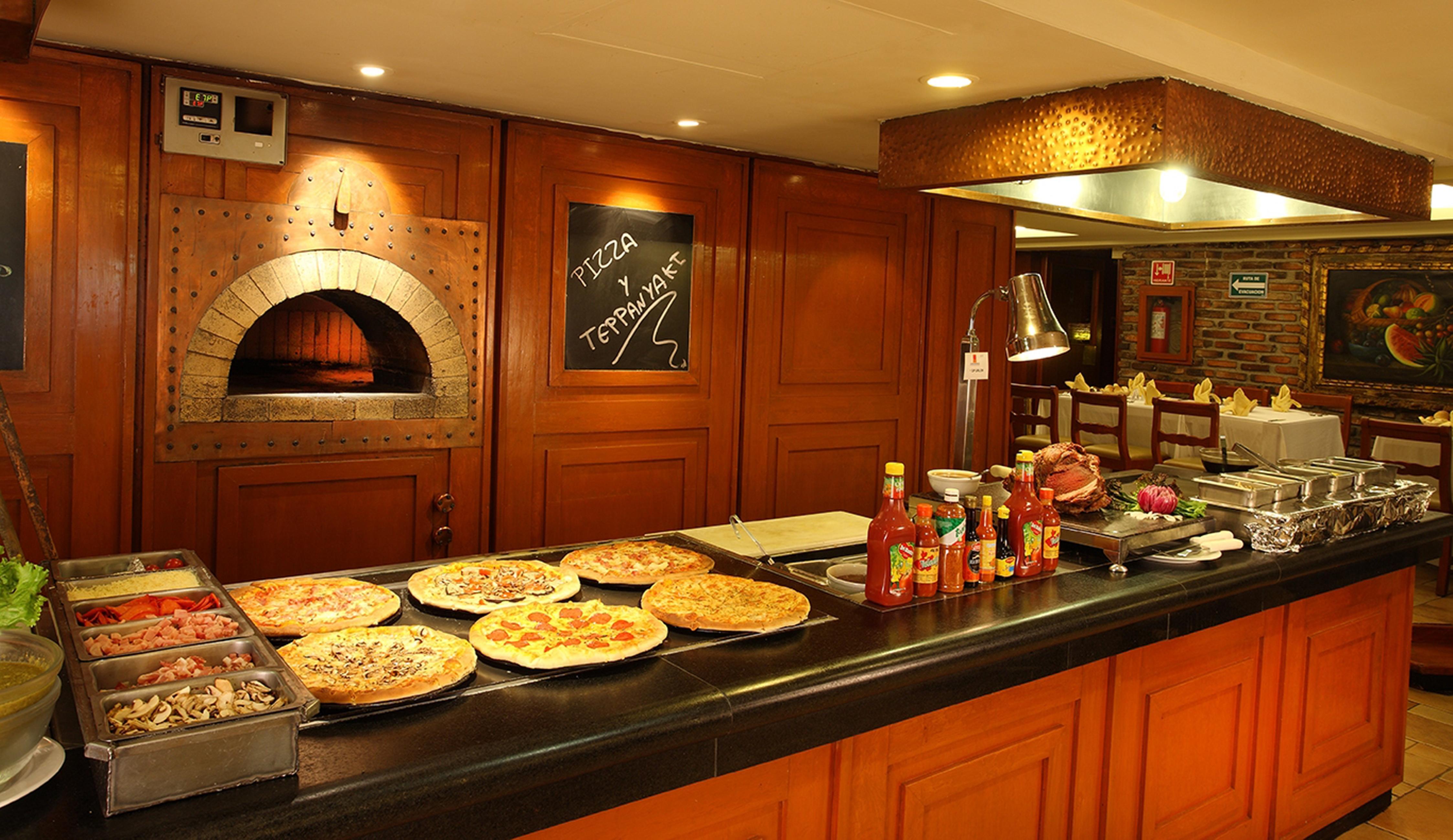 Emporio Reforma Hotell Mexico City Exteriör bild Pizza counter at a hotel
