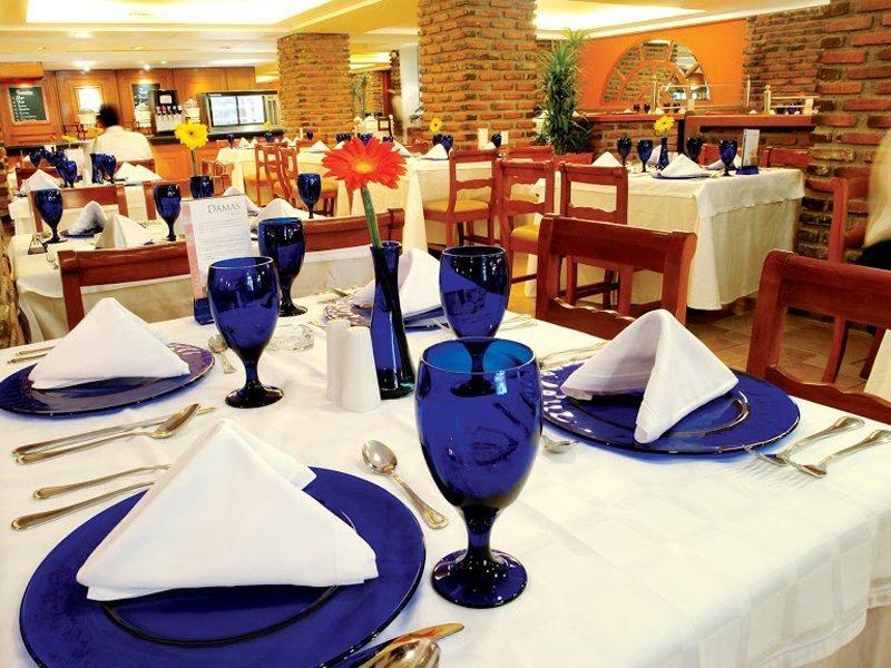 Emporio Reforma Hotell Mexico City Exteriör bild A table set for fine dining