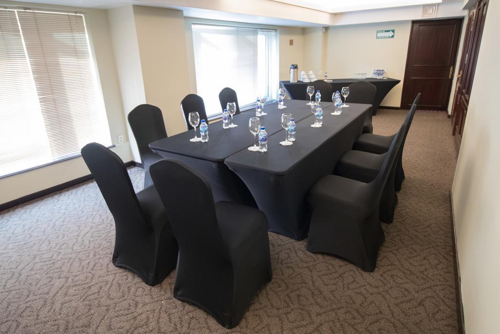 Emporio Reforma Hotell Mexico City Exteriör bild A meeting room at the hotel