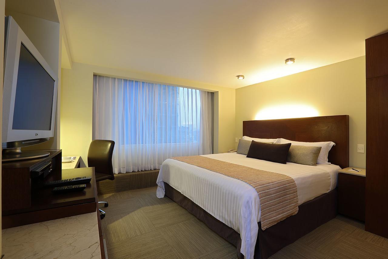 Emporio Reforma Hotell Mexico City Rum bild A bedroom at the hotel